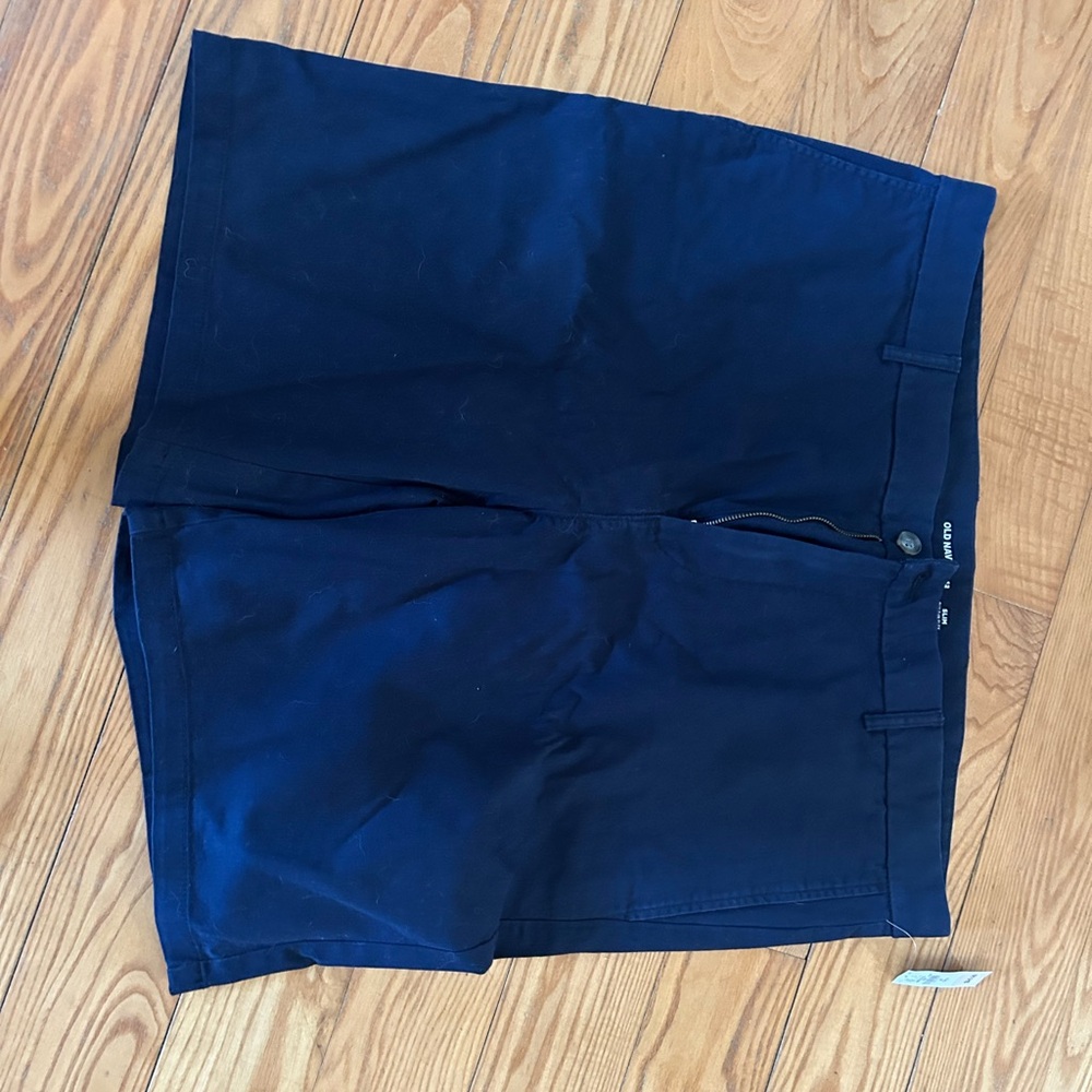 Old Navy Men’s Dark Blue Slim Shorts